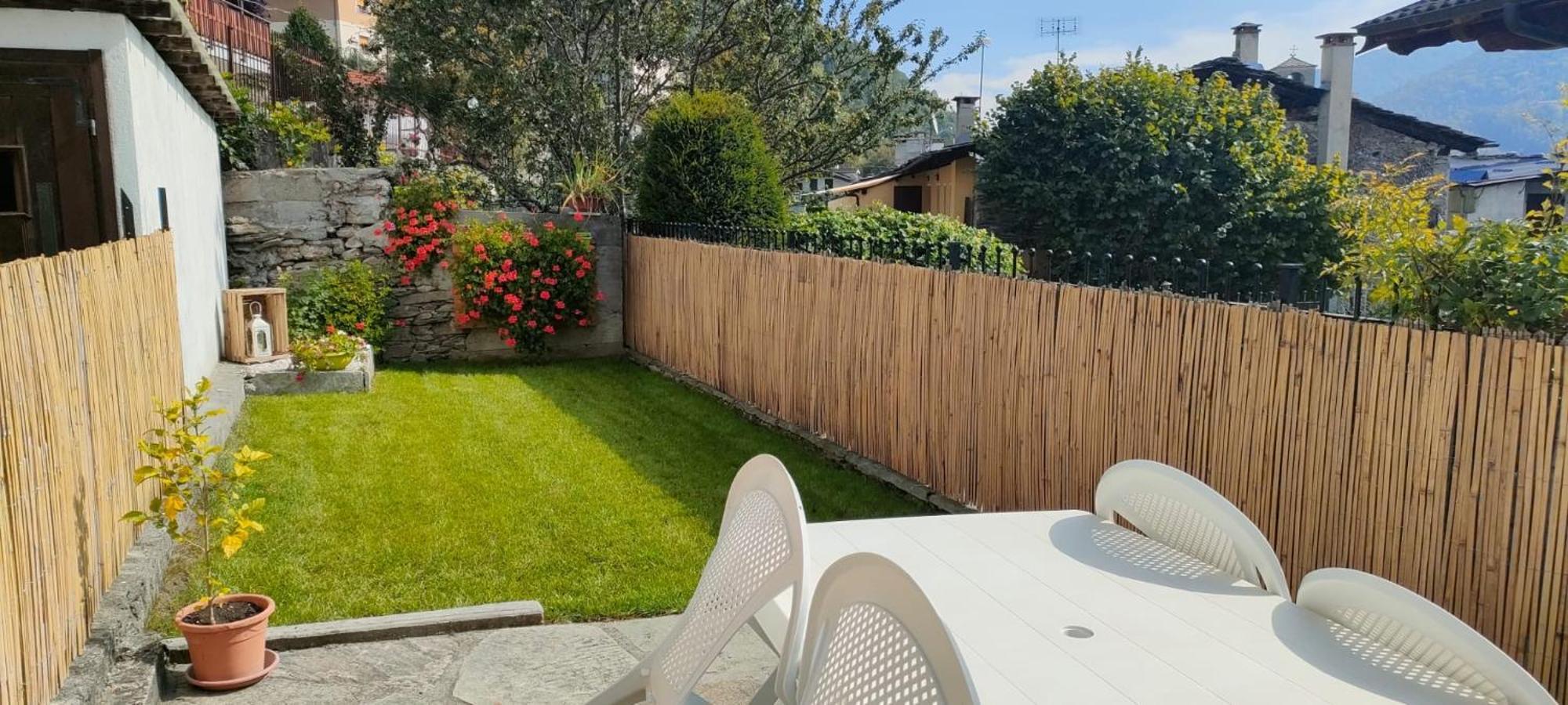 In Centro Con Giardino Sampeire
